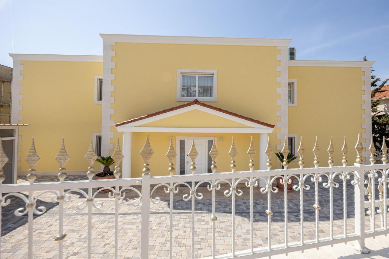 Villa Bella Vista Am Meer Трогир Екстериор снимка